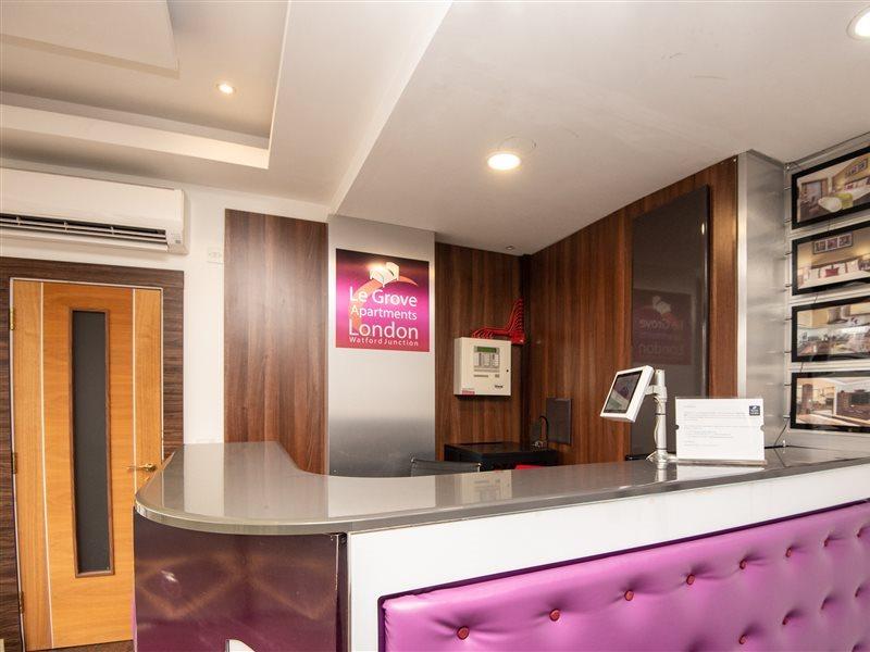 Livin' Serviced Apartments Watford  Exterior foto